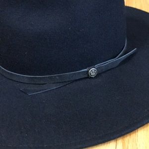 goorin bros Accessories - Goorin Bros. wide brim fedora π© goorin bros Accessories - Goorin Bros. wide brim fedora π©